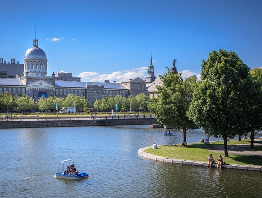 Environnement de travail Société du Vieux-Port de Montréal 2 Environnement de travail Société du Vieux-Port de Montréal 2
