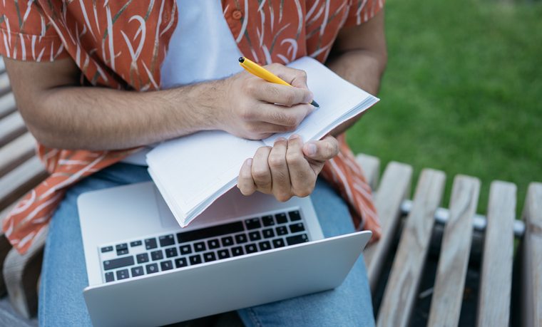 Comment Rediger Un Cv Pour Un Etudiant Modele Gratuit Jobillico Com