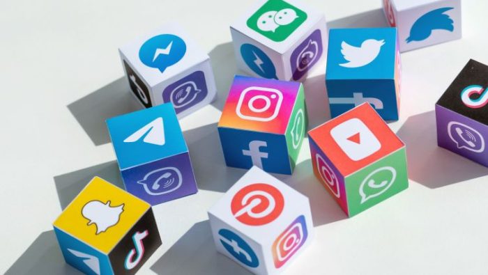 How to Create a Compelling Social Media Resume A group of social media icons displayed as blocks.