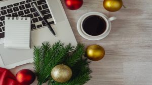 Emplois à temps partiel durant le temps des Fêtes : quels sont les secteurs qui ont le plus besoin de main-d'oeuvre et comment profiter de ce