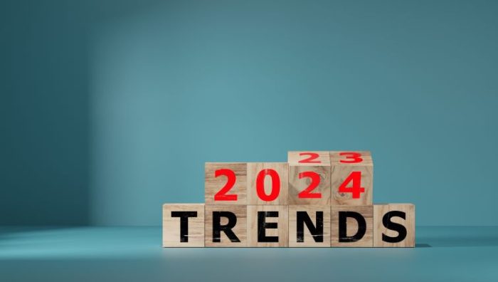 4 Major 2024 HR Trends - a series of blocks against a blue background that reads 2024 trends.