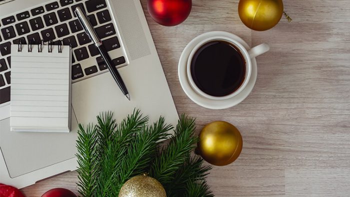Emplois à temps partiel durant le temps des Fêtes : quels sont les secteurs qui ont le plus besoin de main-d'oeuvre et comment profiter de ce