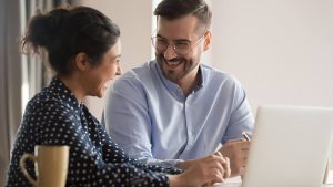 Doit-on utiliser l'humour en entrevue?