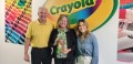 Le prix CARE 2025 de Crayola souligne le soutien à la clientèle de Domtar